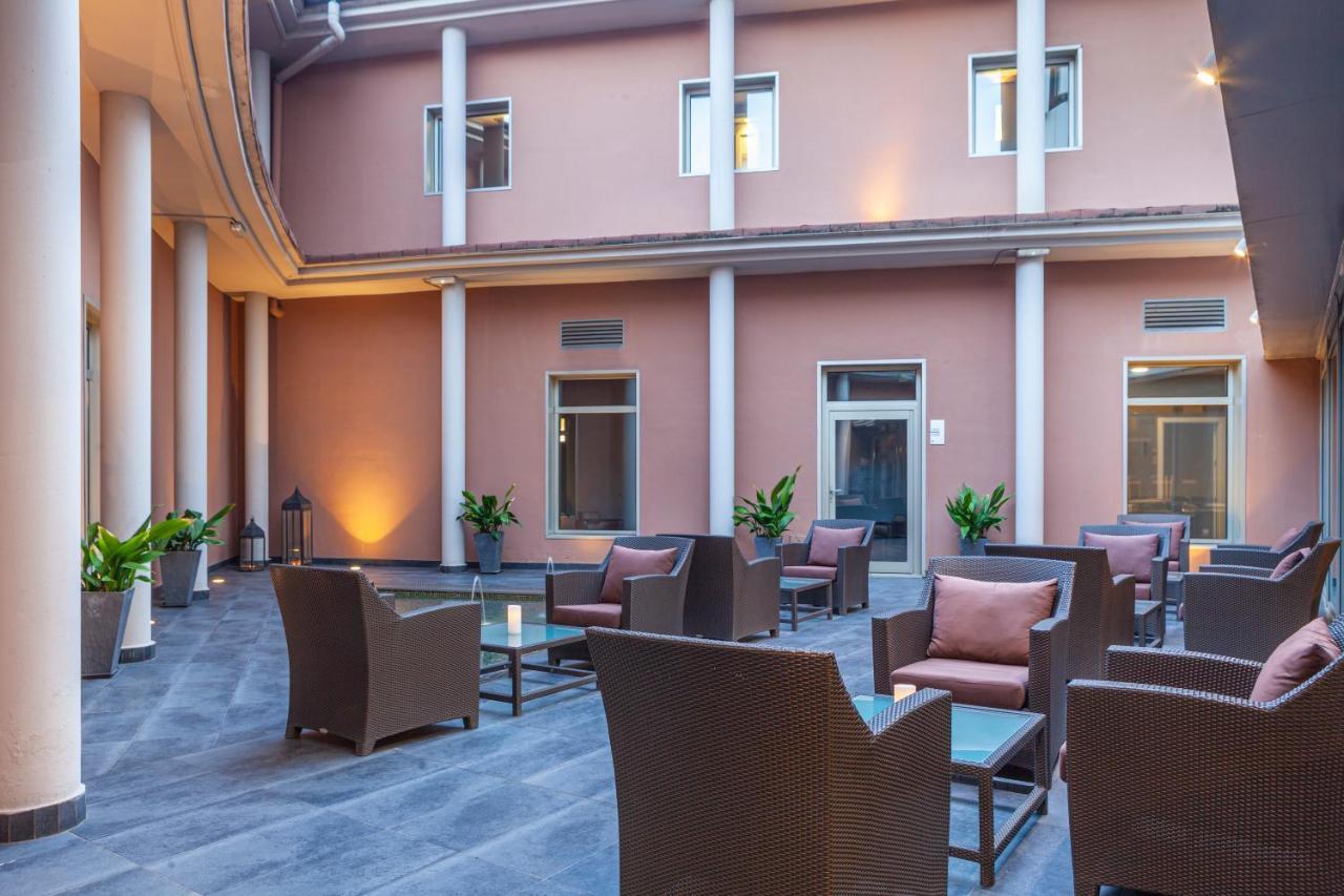Porcel Torneo Hotell Sevilla Exteriör bild