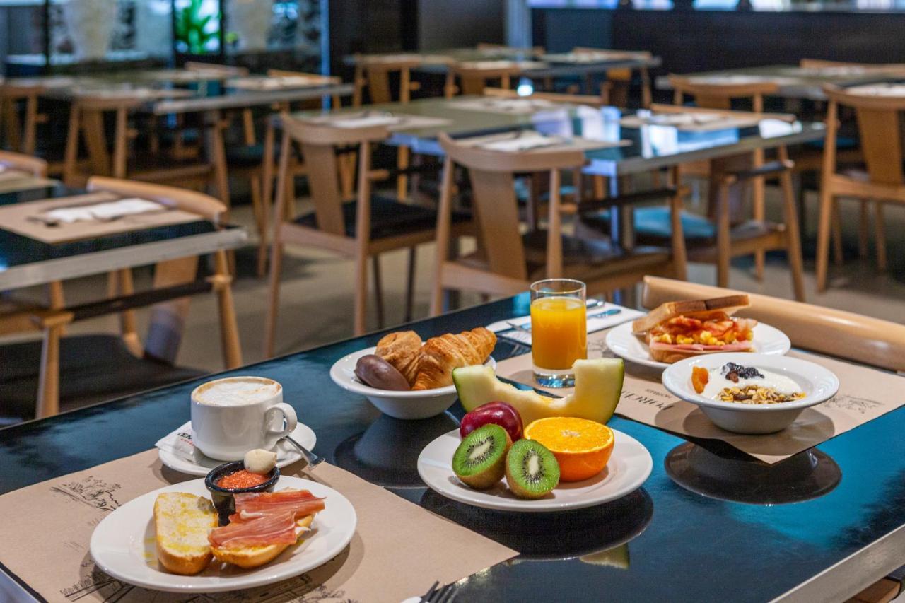 Porcel Torneo Hotell Sevilla Exteriör bild