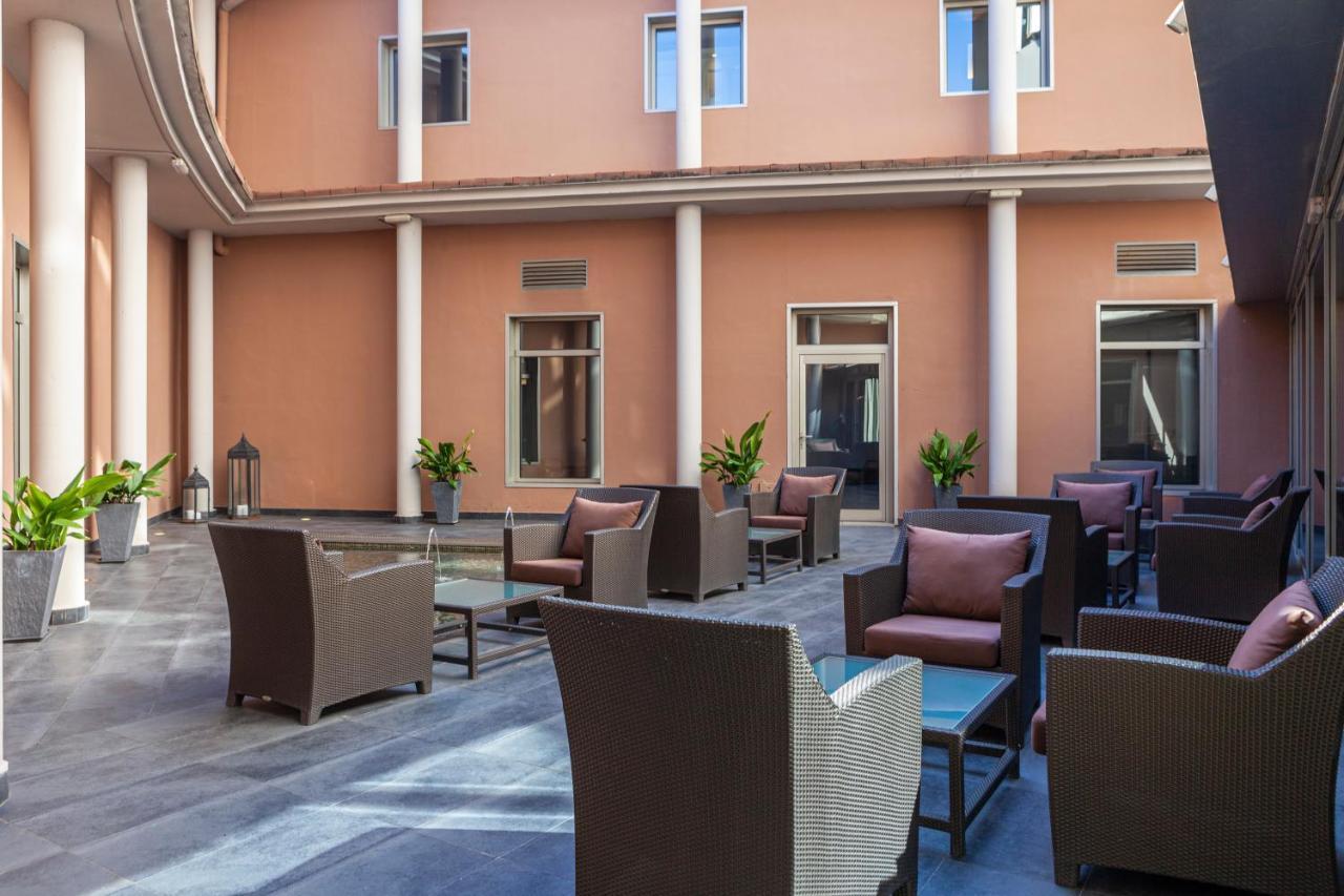 Porcel Torneo Hotell Sevilla Exteriör bild