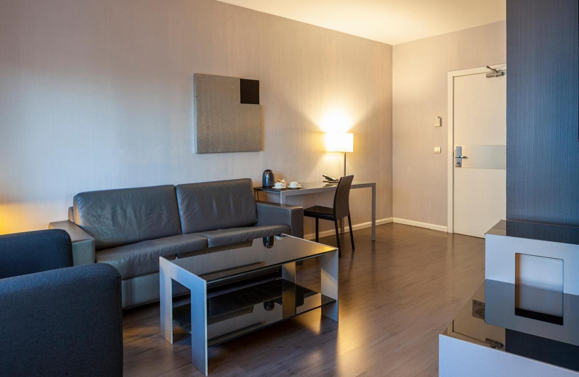 Porcel Torneo Hotell Sevilla Exteriör bild